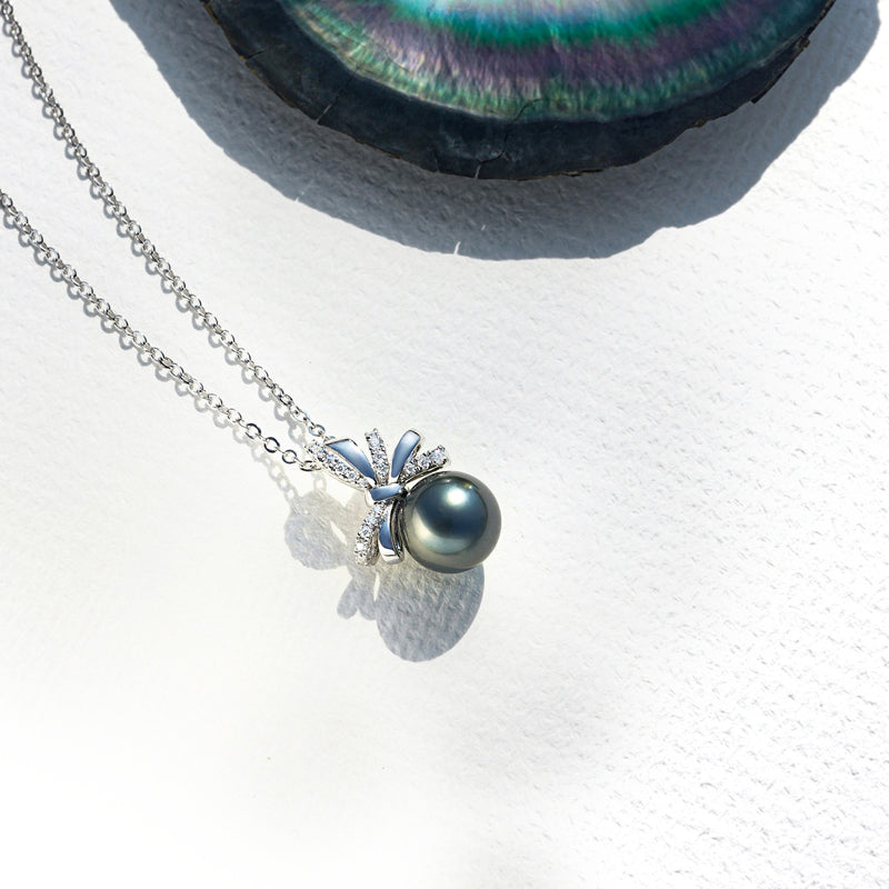 Saltwater Black Pearl Tahitian Cultured Bowknot Pendant S925 Silver Moissanite Necklace