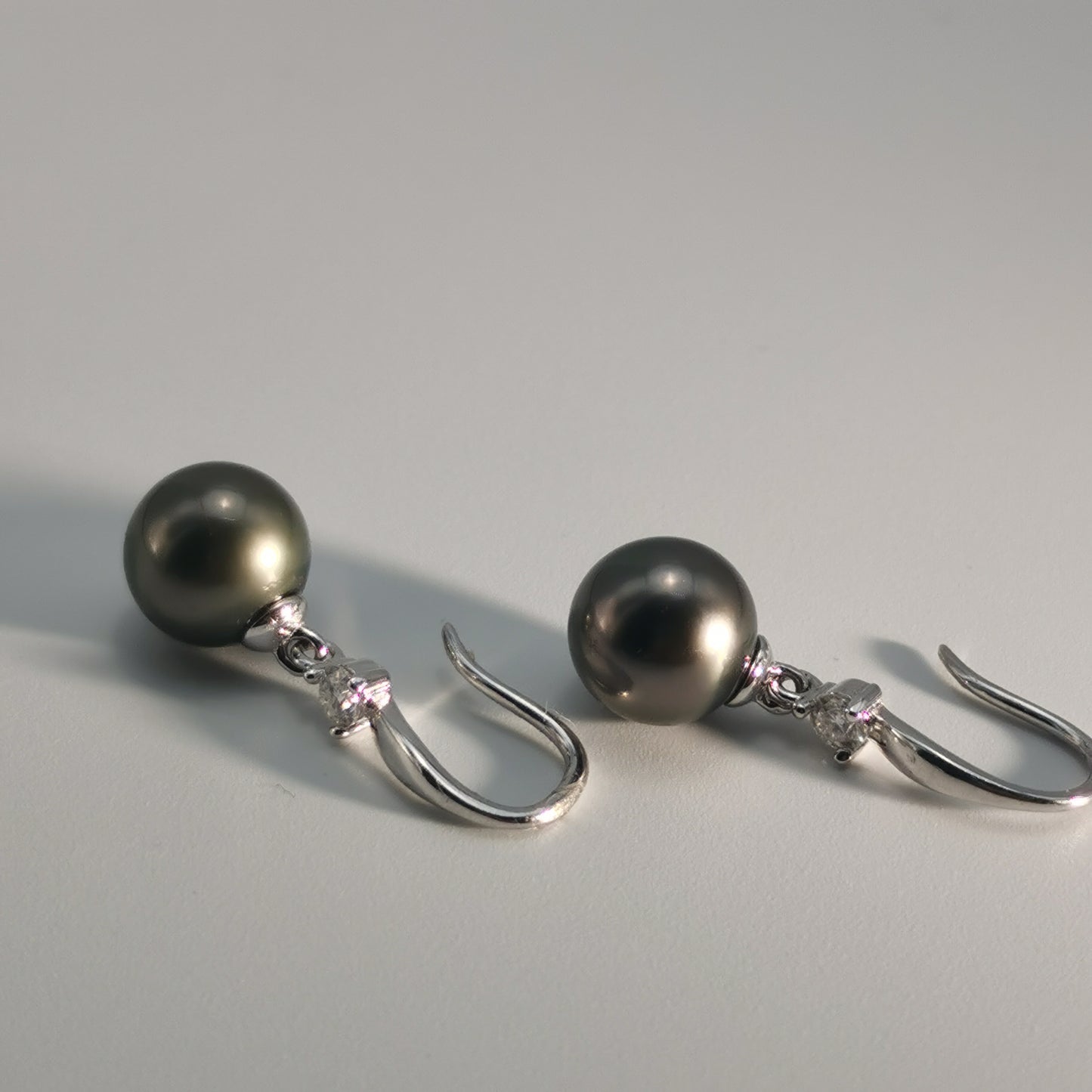 Tahitian Saltwater Real Black Pearl Ear Stud Hook Shape S925 Silver Moissanite Earrings