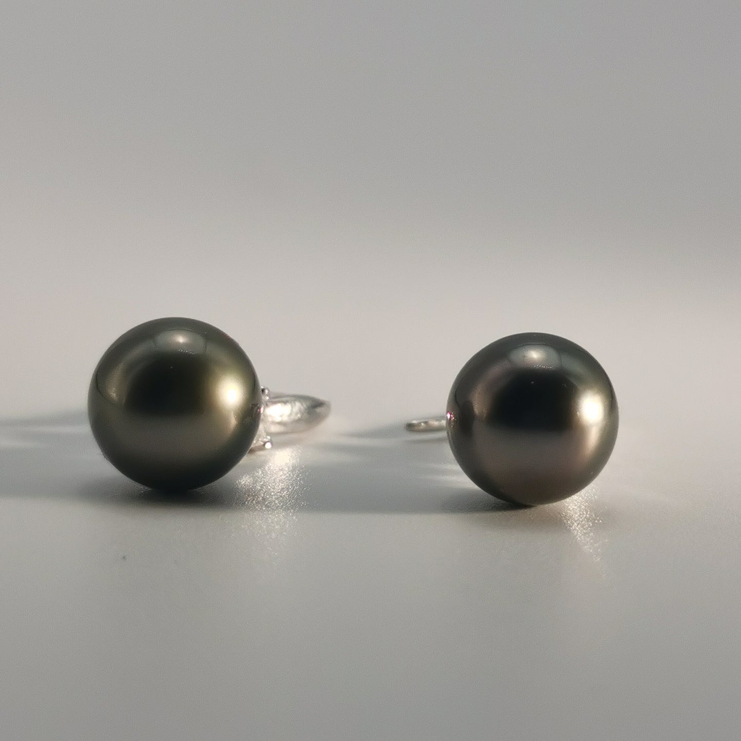 Tahitian Saltwater Real Black Pearl Ear Stud Hook Shape S925 Silver Moissanite Earrings
