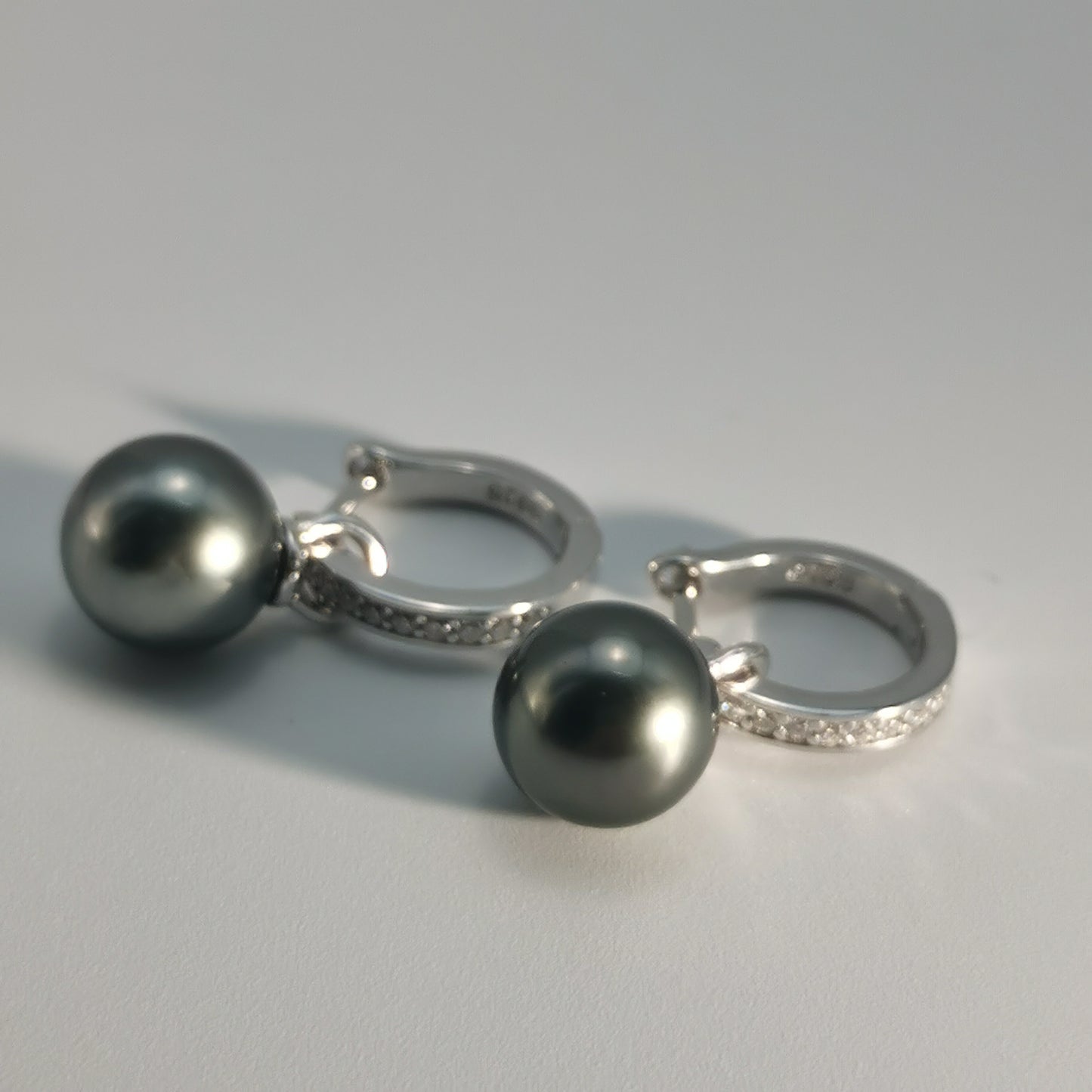 Tahitian Saltwater Real Black Pearl Ear Stud Two-way Usage S925 Silver Moissanite Earrings