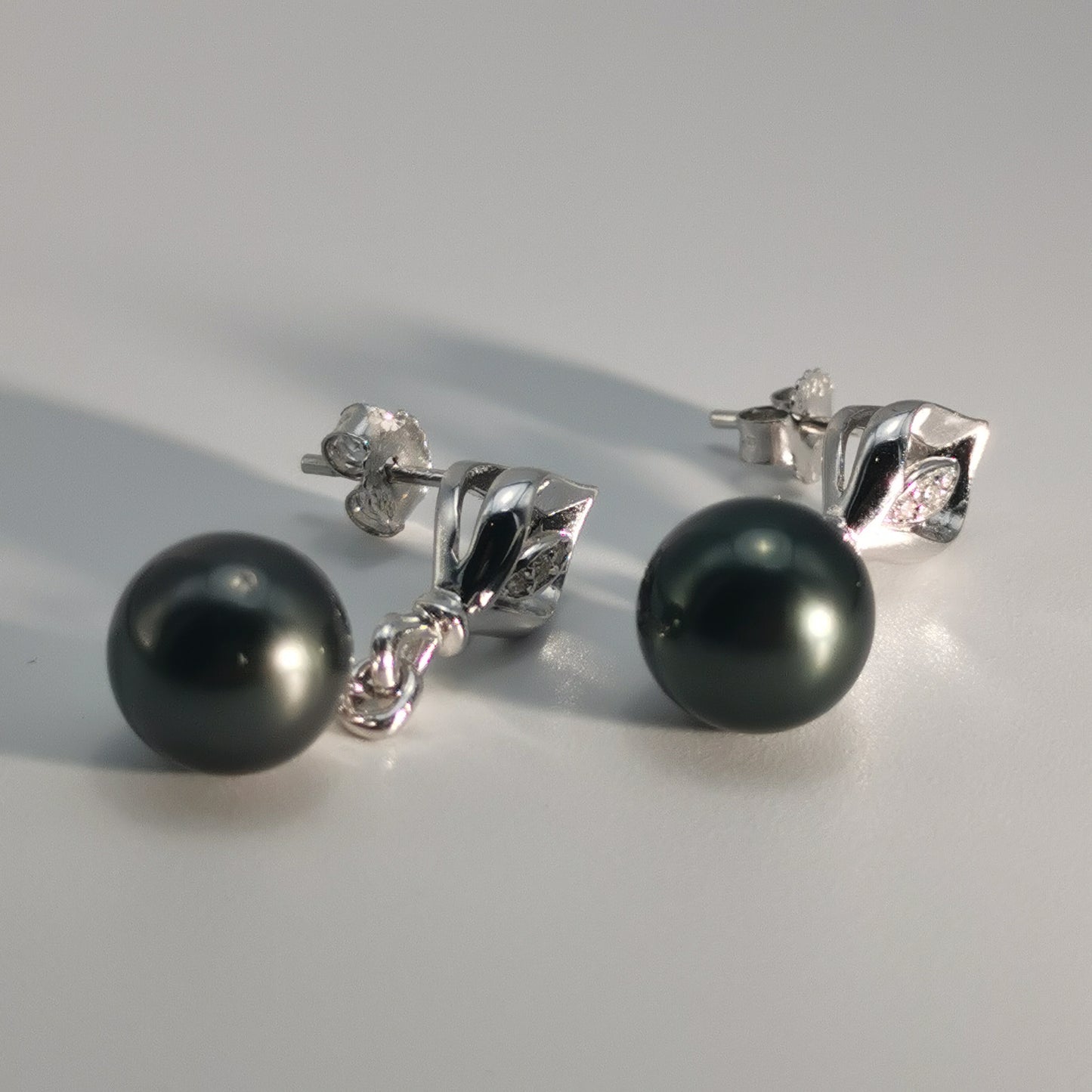 Tahitian Saltwater Real Black Pearl Ear Stud Nail S925 Silver Moissanite Earrings