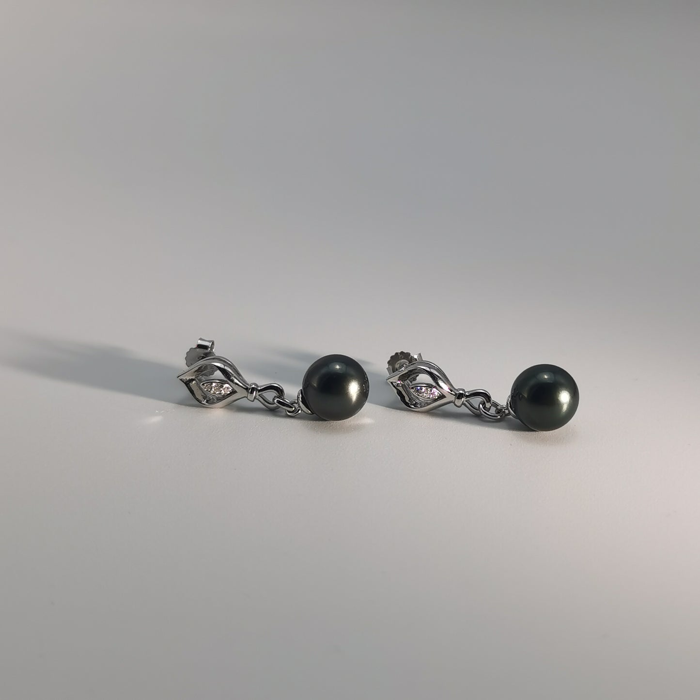 Tahitian Saltwater Real Black Pearl Ear Stud Nail S925 Silver Moissanite Earrings