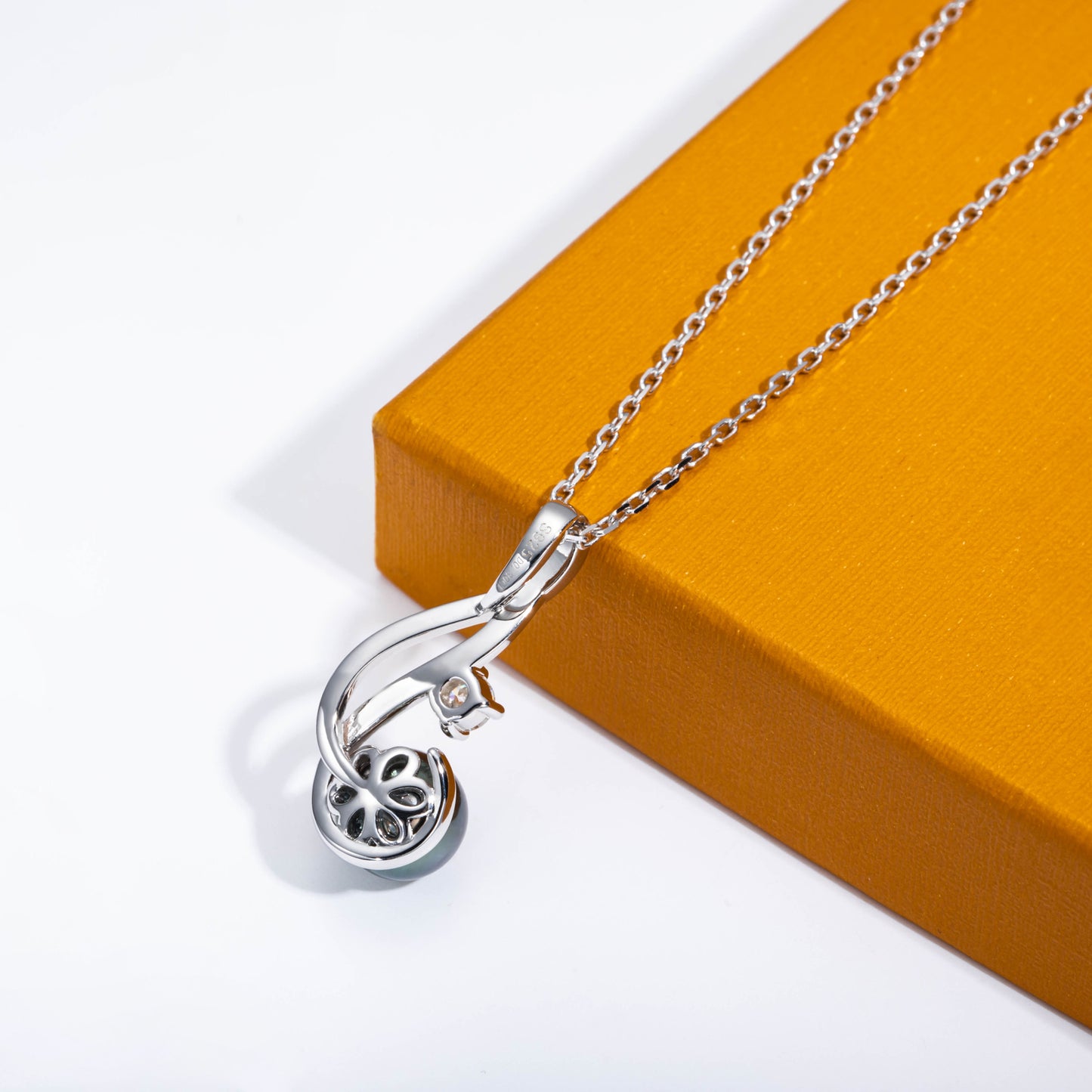 Real Black Saltwater Tahitian Pearl Pendant S925 Silver Moissanite Necklace