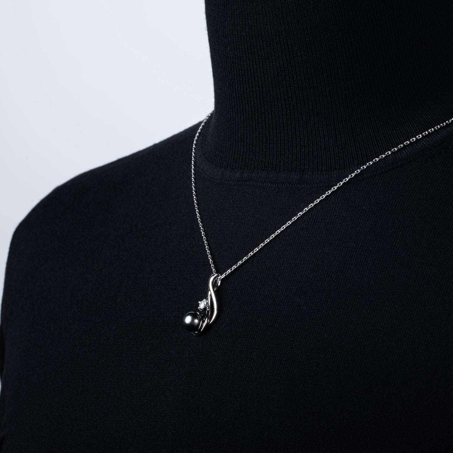 Real Black Saltwater Tahitian Pearl Pendant S925 Silver Moissanite Necklace