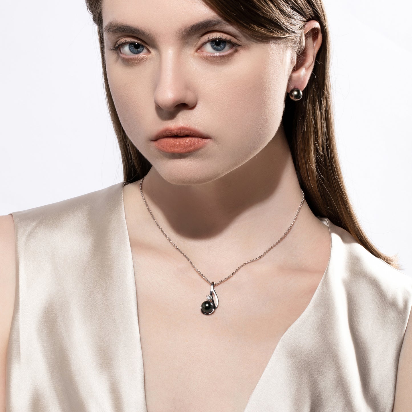 Real Black Saltwater Tahitian Pearl Pendant S925 Silver Moissanite Necklace