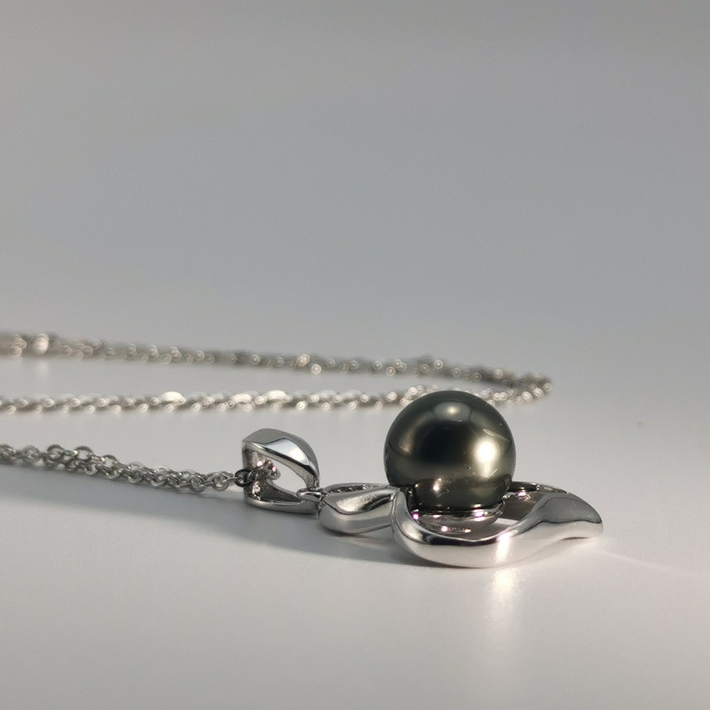 Tahitian Real Black Saltwater Pearl Heart Shape Pendant S925 Silver Moissanite Necklace