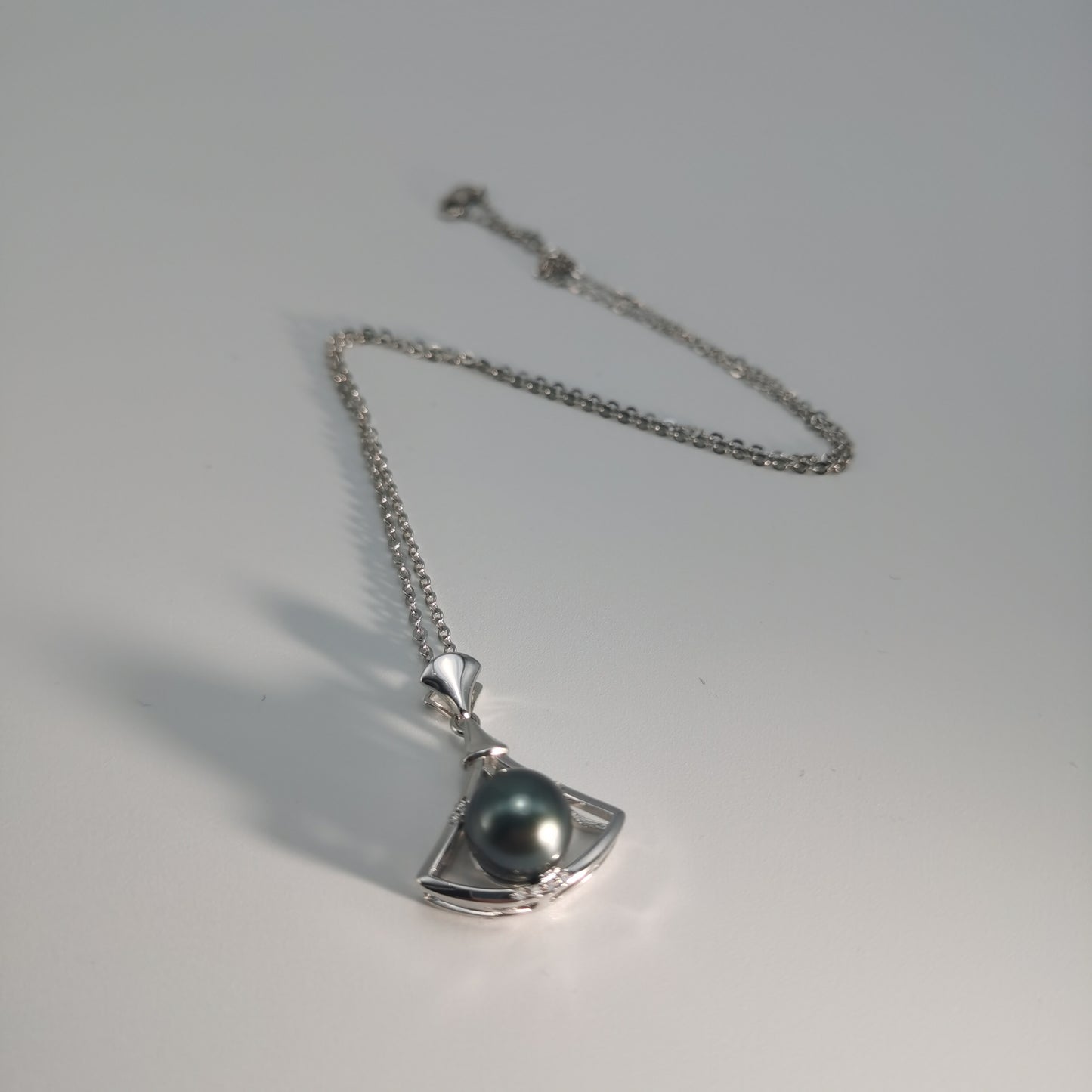 Tahitian Real Black Saltwater Pearl Princess Shape Pendant S925 Silver Moissanite Necklace