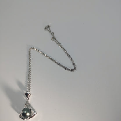 Tahitian Real Black Saltwater Pearl Princess Shape Pendant S925 Silver Moissanite Necklace
