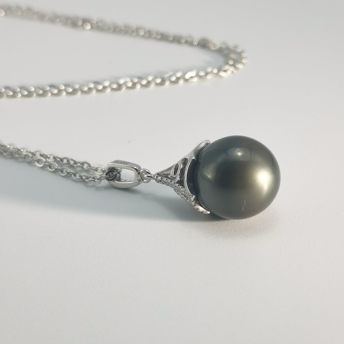 Tahitian Black Saltwater Raindrop Pearl Pendant S925 Silver Moissanite Necklace