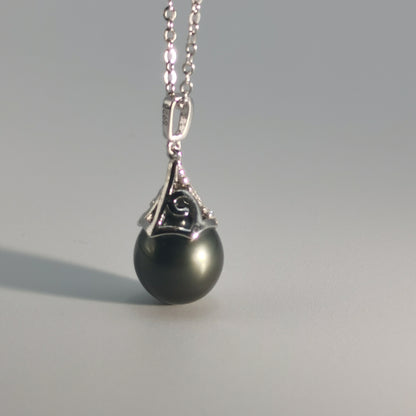 Tahitian Black Saltwater Raindrop Pearl Pendant S925 Silver Moissanite Necklace