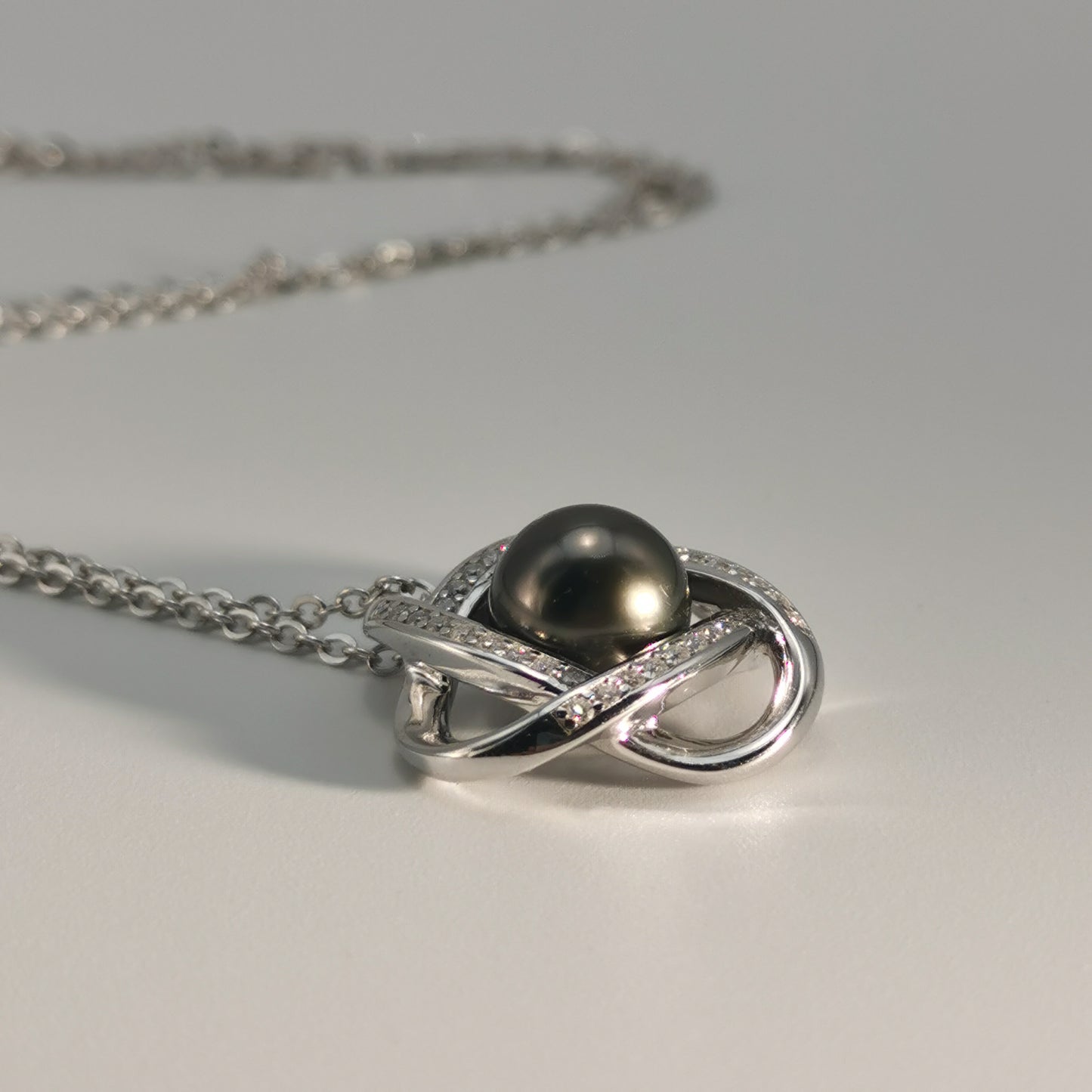 Tahitian Real Black Saltwater Pearl Infinite Pendant S925 Silver Moissanite Necklace